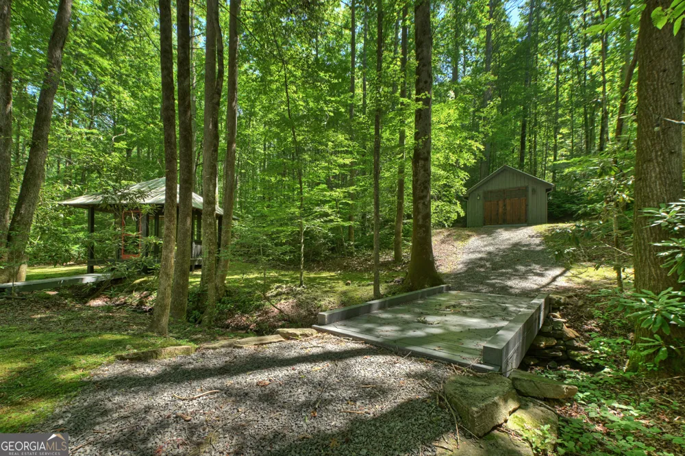 280 Serenity Place Ellijay, GA 30540