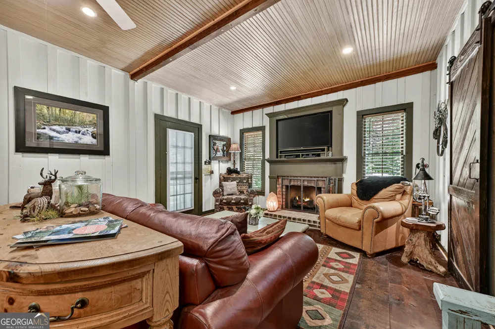 280 Serenity Place Ellijay, GA 30540