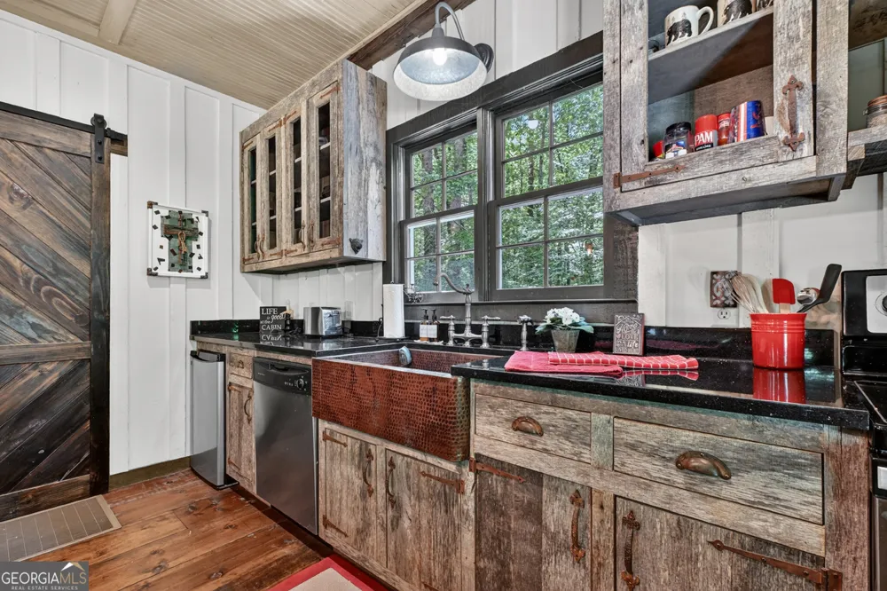 280 Serenity Place Ellijay, GA 30540