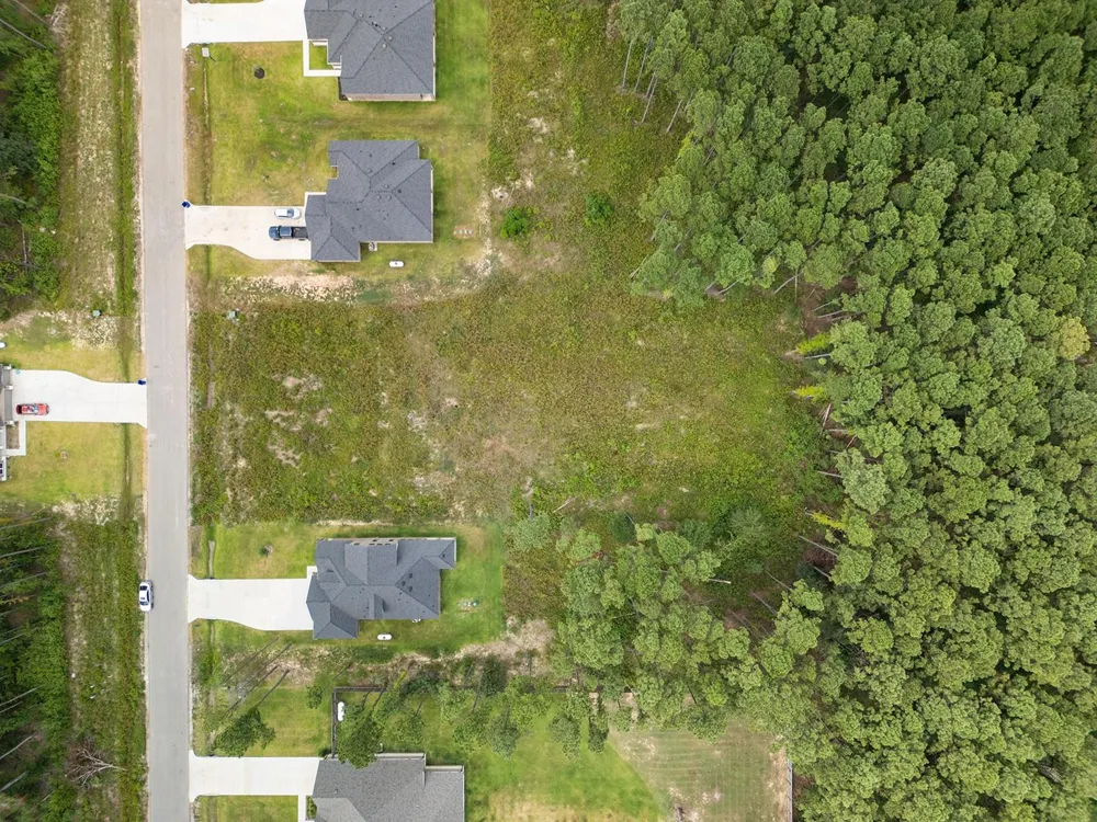 4308 Road 66128 Dayton, TX 77535