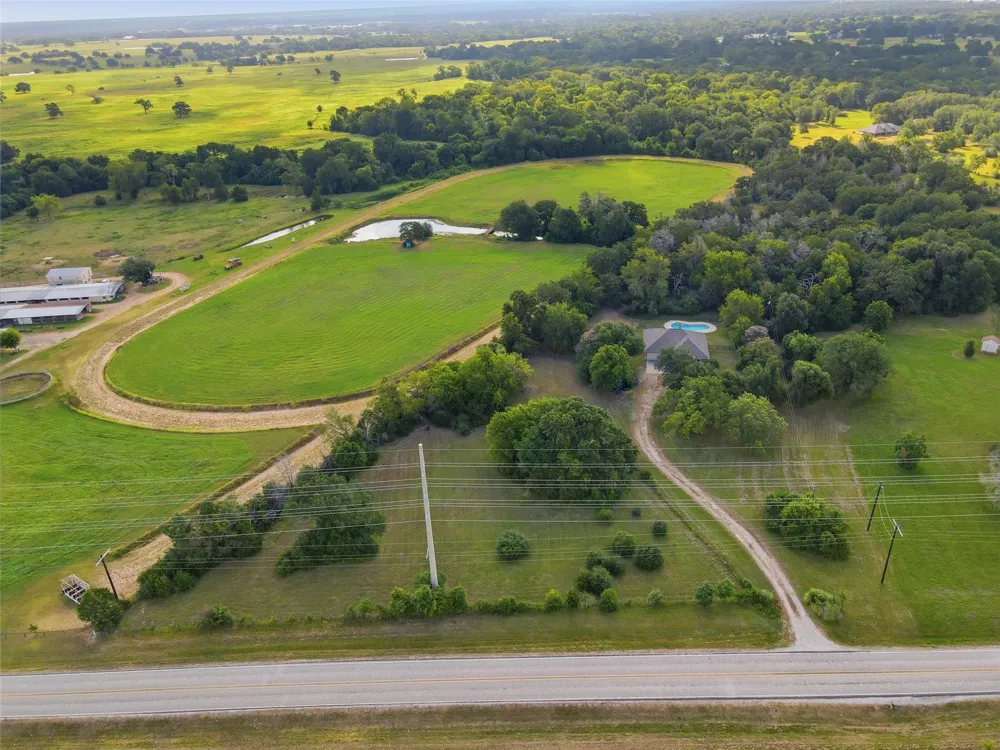 5810 Dilly Shaw Tap Road Bryan, TX 77808