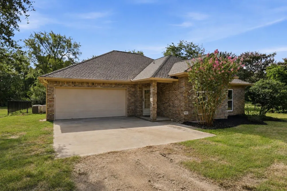 5810 Dilly Shaw Tap Road Bryan, TX 77808