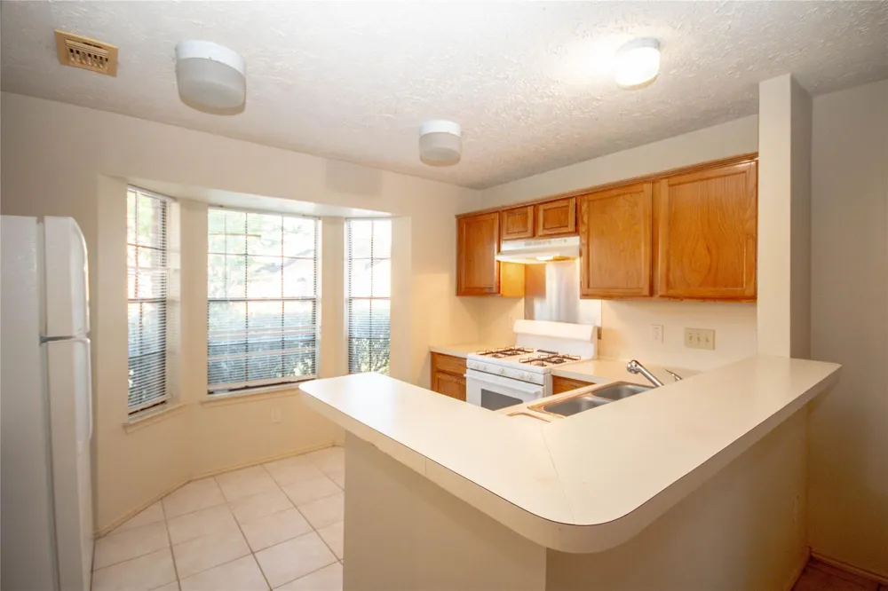 2006 Sandy Knoll Drive Missouri City, TX 77489