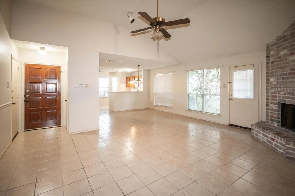 2006 Sandy Knoll Drive Missouri City, TX 77489