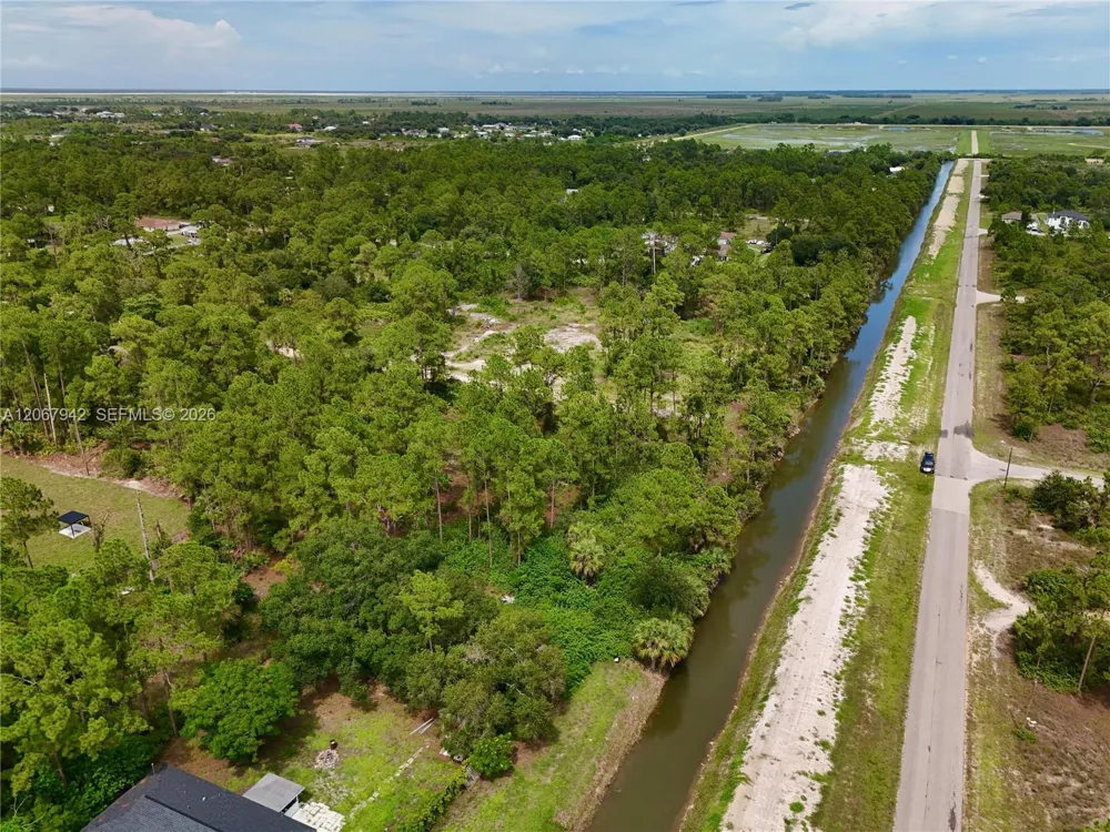 1201 LOUIS AVE Lehigh Acres, FL 33972