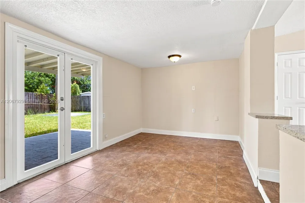 4160 SW 36th St West Park, FL 33023