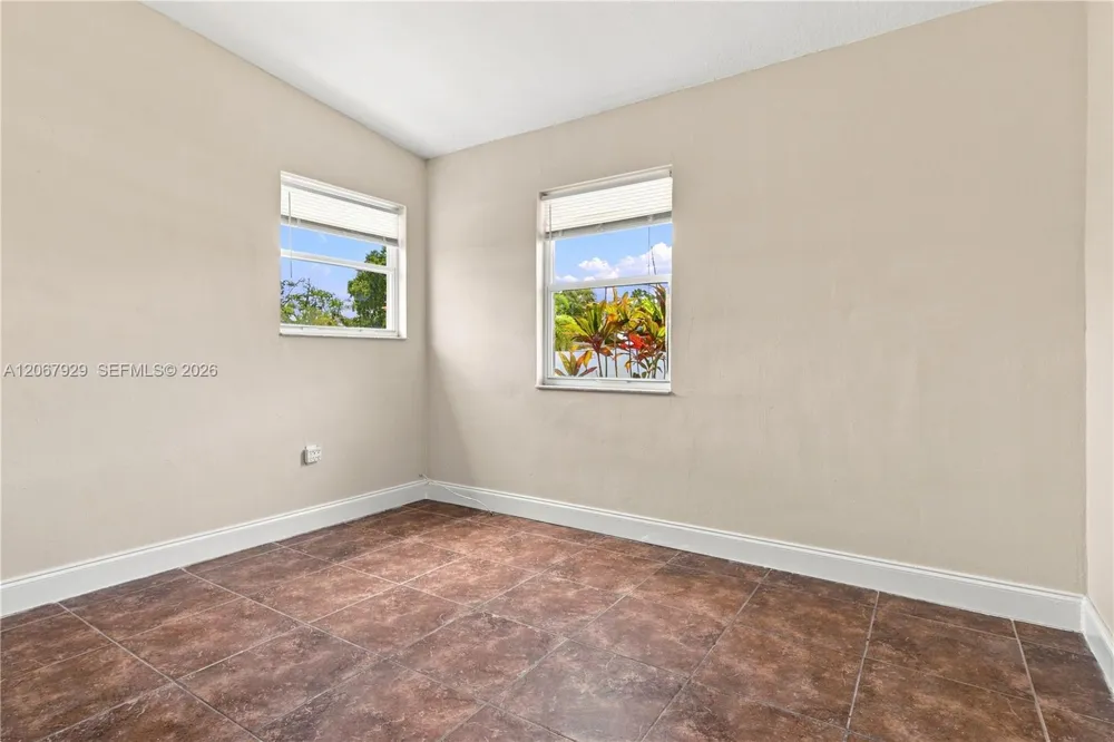 4160 SW 36th St West Park, FL 33023
