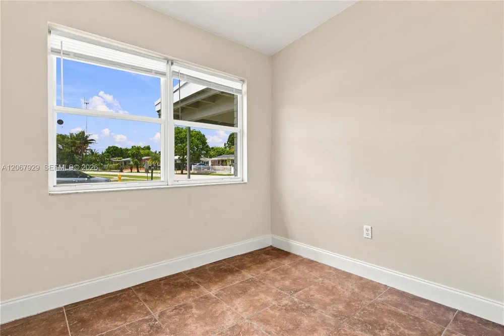 4160 SW 36th St West Park, FL 33023