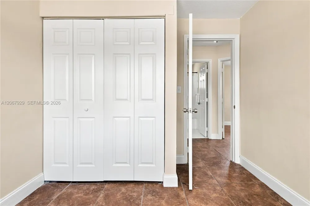 4160 SW 36th St West Park, FL 33023