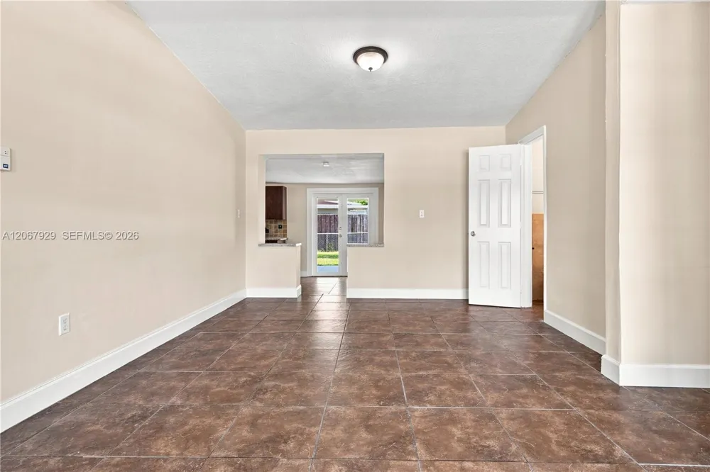 4160 SW 36th St West Park, FL 33023