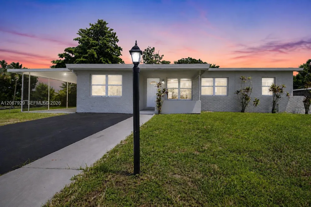 4160 SW 36th St West Park, FL 33023