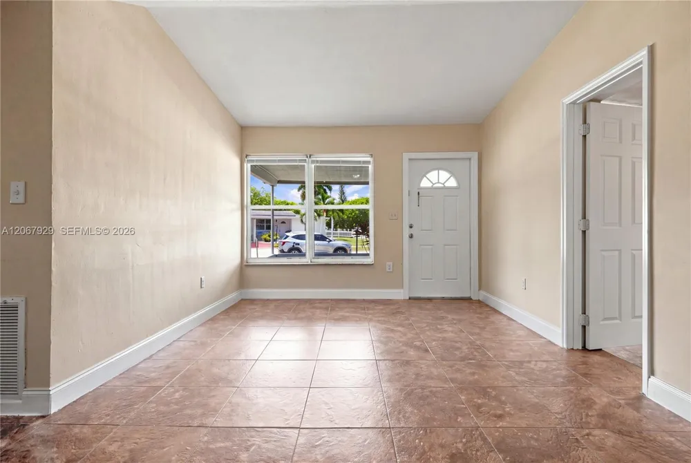 4160 SW 36th St West Park, FL 33023