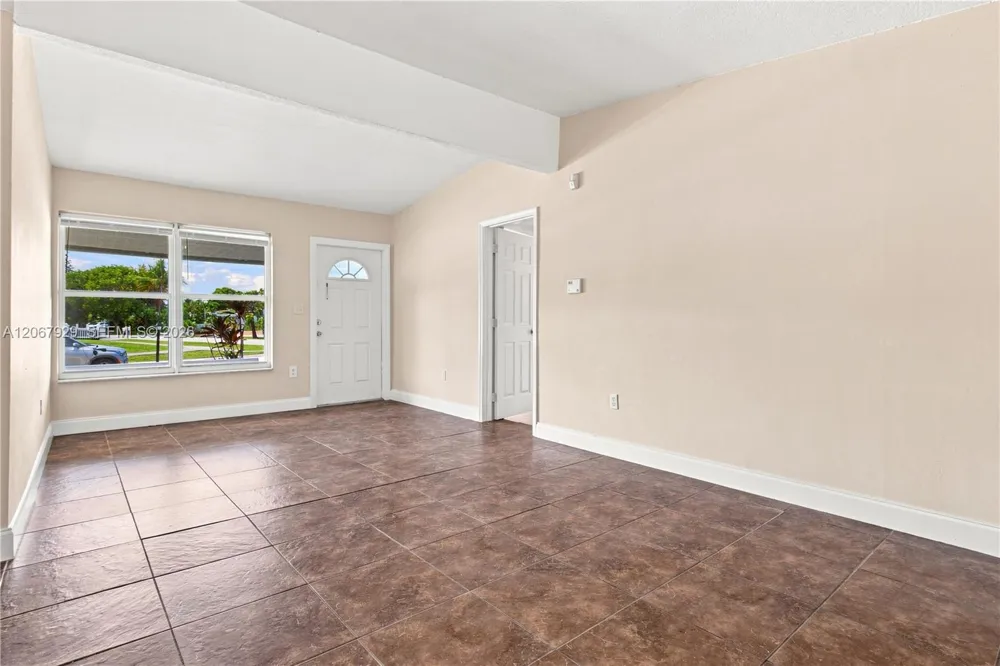 4160 SW 36th St West Park, FL 33023