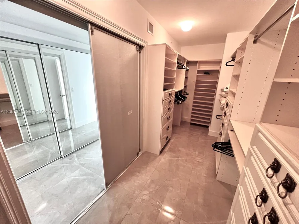 3201 NE 183rd St #2305 Aventura, FL 33160