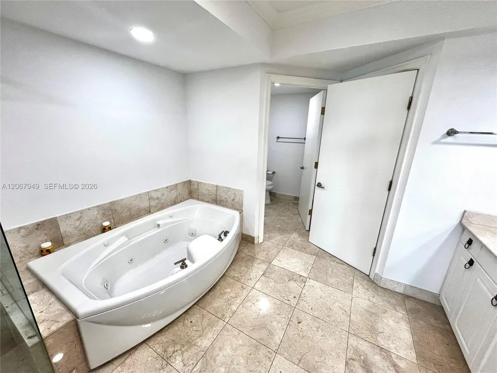 3201 NE 183rd St #2305 Aventura, FL 33160