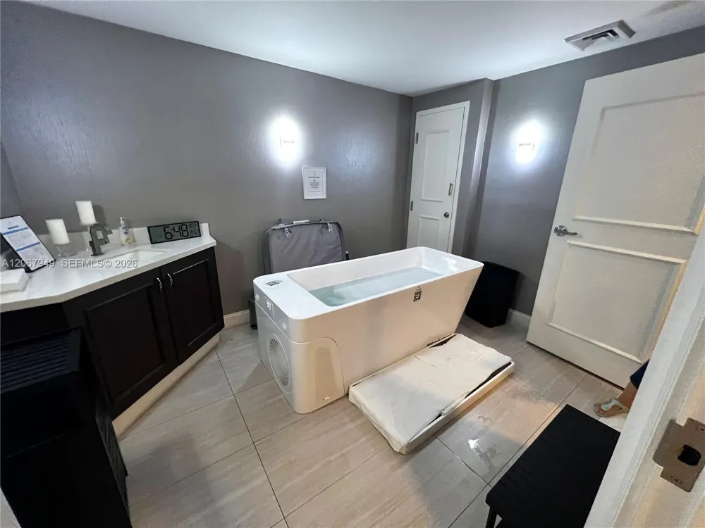 3201 NE 183rd St #2305 Aventura, FL 33160