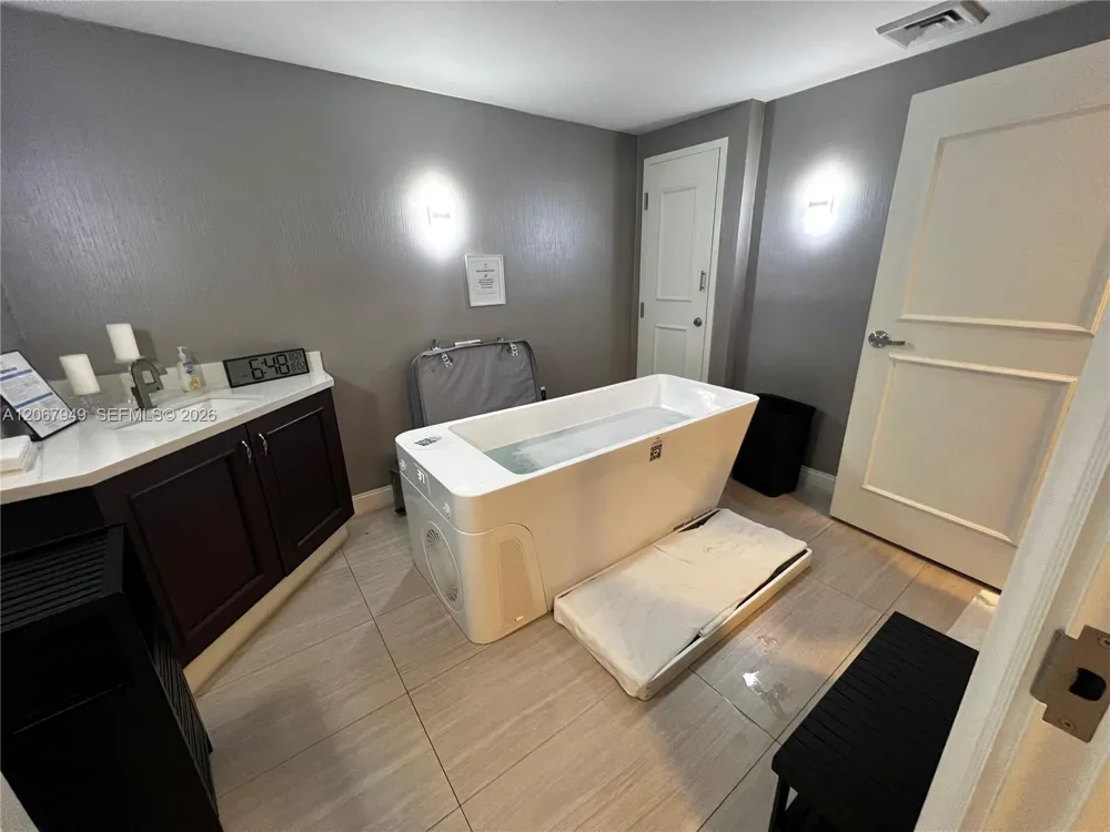 3201 NE 183rd St #2305 Aventura, FL 33160