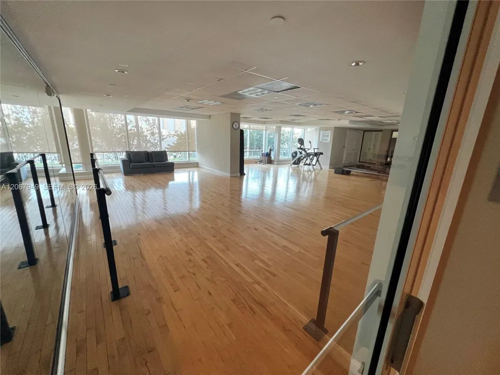 3201 NE 183rd St #2305 Aventura, FL 33160