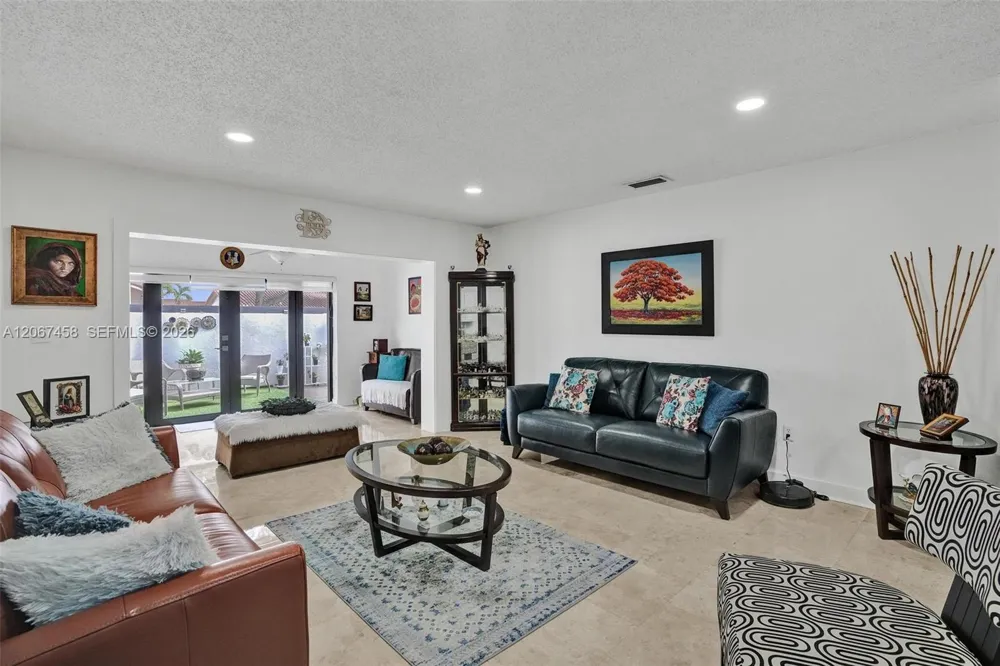 14335 SW 112th Ter Miami, FL 33186