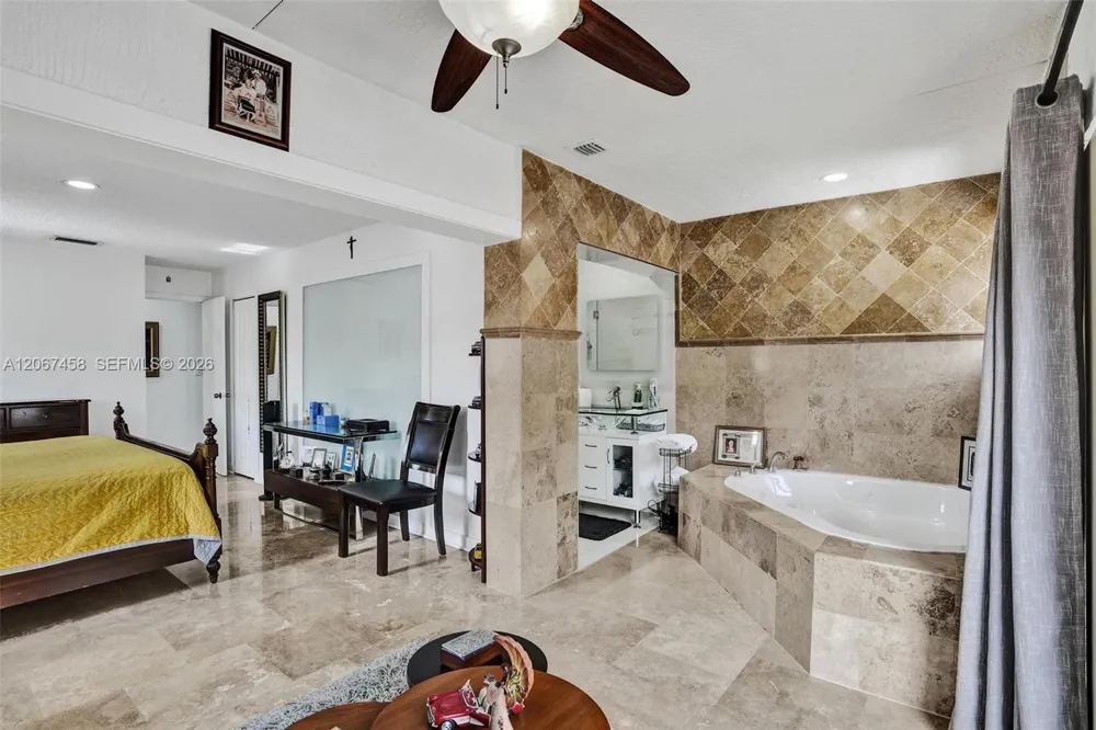 14335 SW 112th Ter Miami, FL 33186