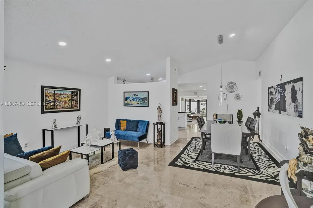 14335 SW 112th Ter Miami, FL 33186