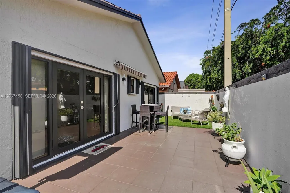 14335 SW 112th Ter Miami, FL 33186