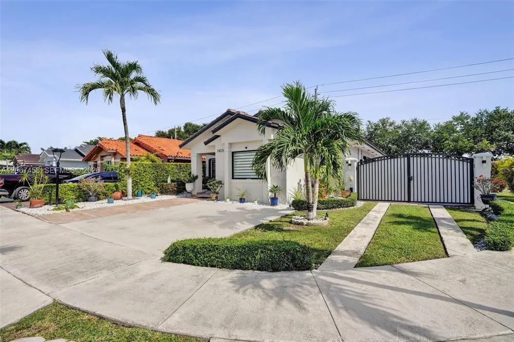14335 SW 112th Ter Miami, FL 33186