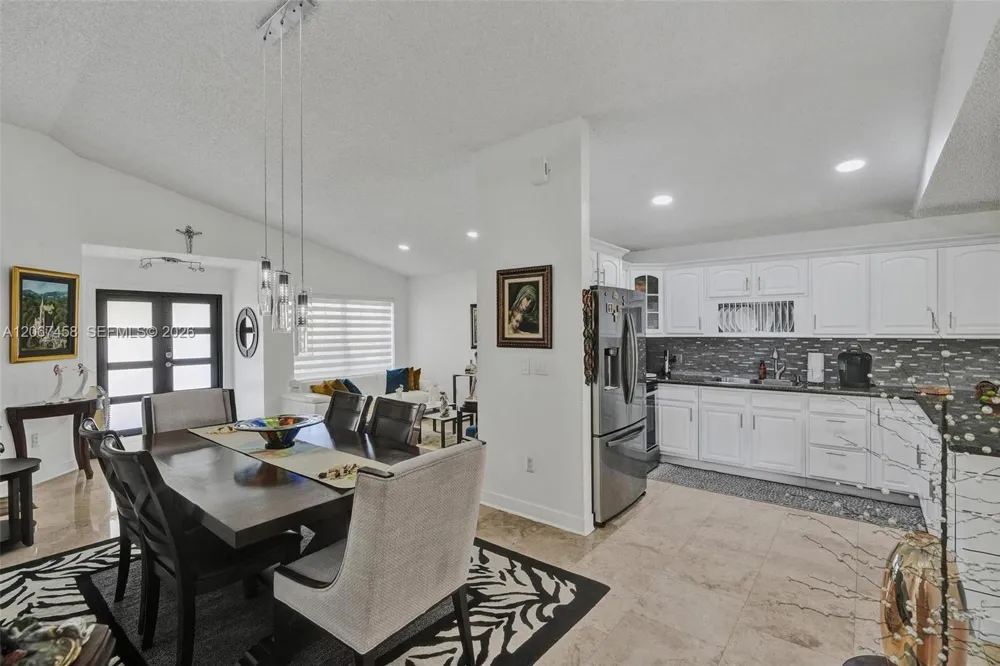 14335 SW 112th Ter Miami, FL 33186