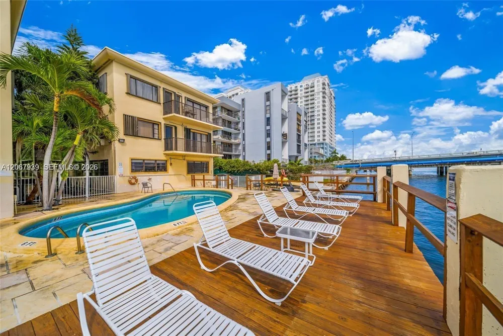 7845 NE Bayshore Ct #12A Miami, FL 33138
