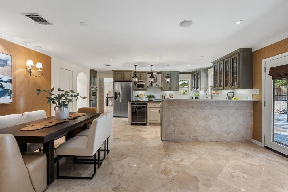 10034 Meadow Lake Lane Houston, TX 77042