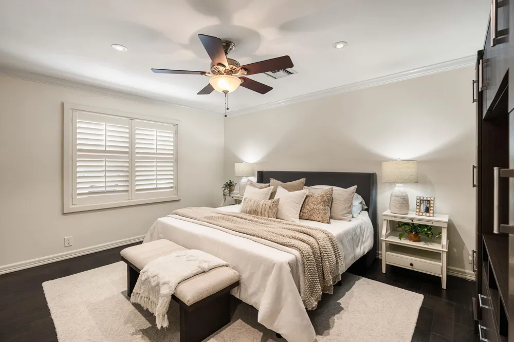 10034 Meadow Lake Lane Houston, TX 77042