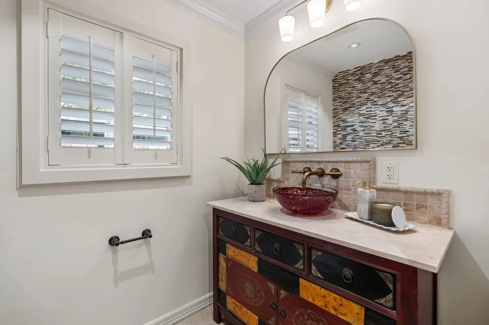 10034 Meadow Lake Lane Houston, TX 77042