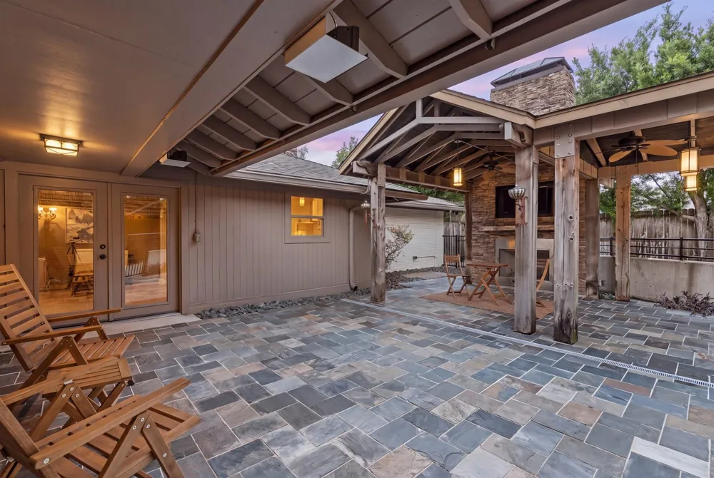 10034 Meadow Lake Lane Houston, TX 77042
