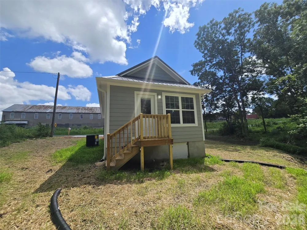 619 Railroad Avenue Troy, NC 27371