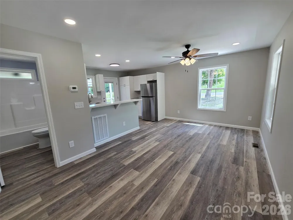 202 W Roswell Street Troy, NC 27371