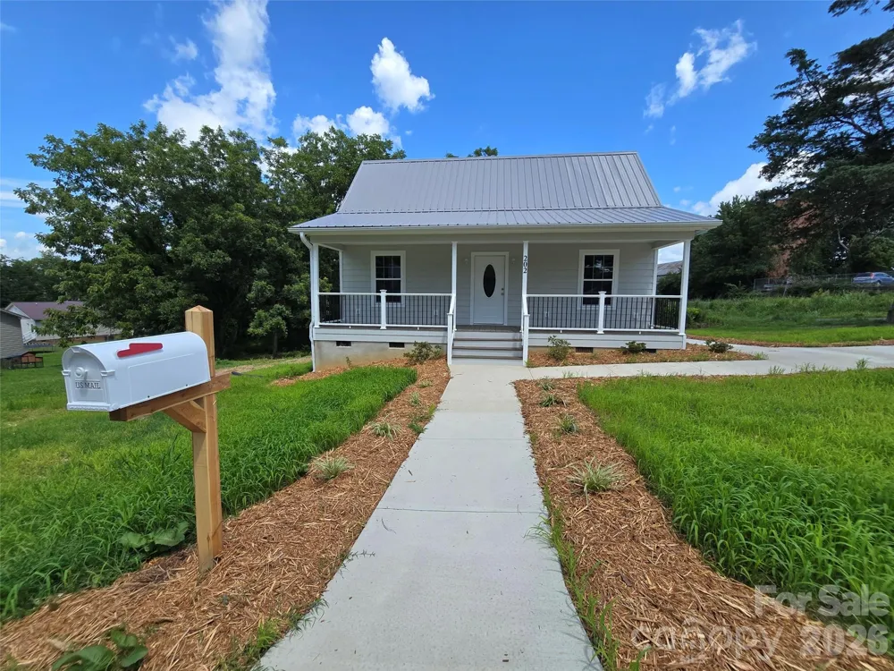 202 W Roswell Street Troy, NC 27371