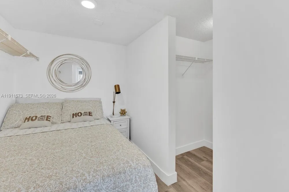 17720 Bay Rd #803 Sunny Isles Beach, FL 33160