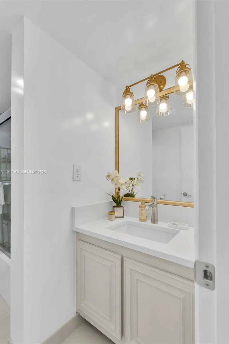 17720 Bay Rd #803 Sunny Isles Beach, FL 33160