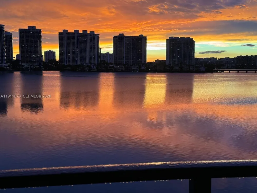17720 Bay Rd #803 Sunny Isles Beach, FL 33160