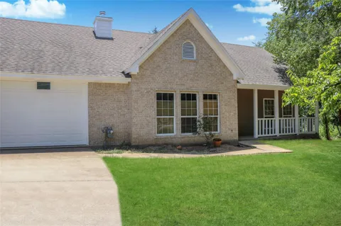 201 E Ward Drive