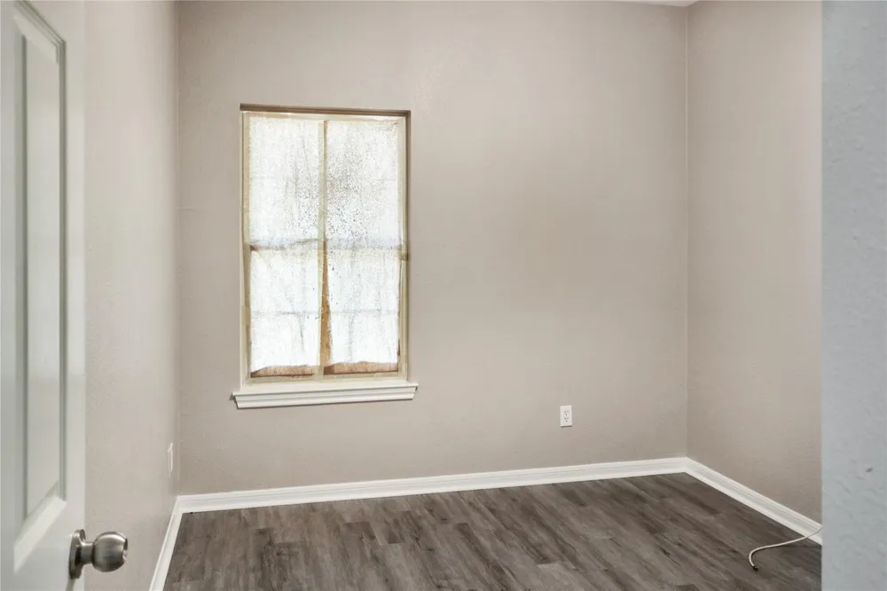 201 E Ward Drive Robinson, TX 76706