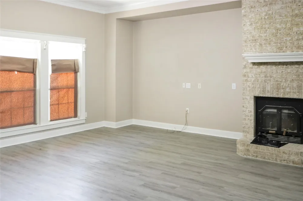 201 E Ward Drive Robinson, TX 76706