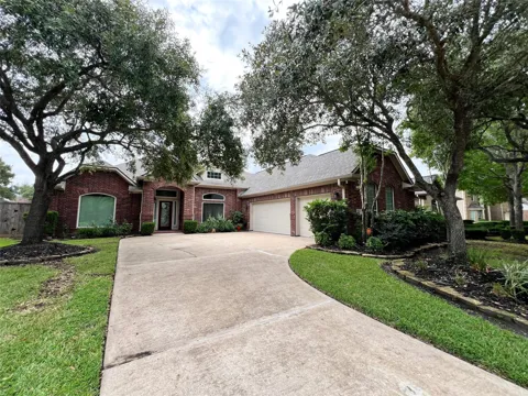 2215 Dorman Court