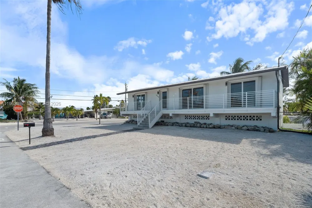 30368 Killdeer Ln Big Pine, FL 33043
