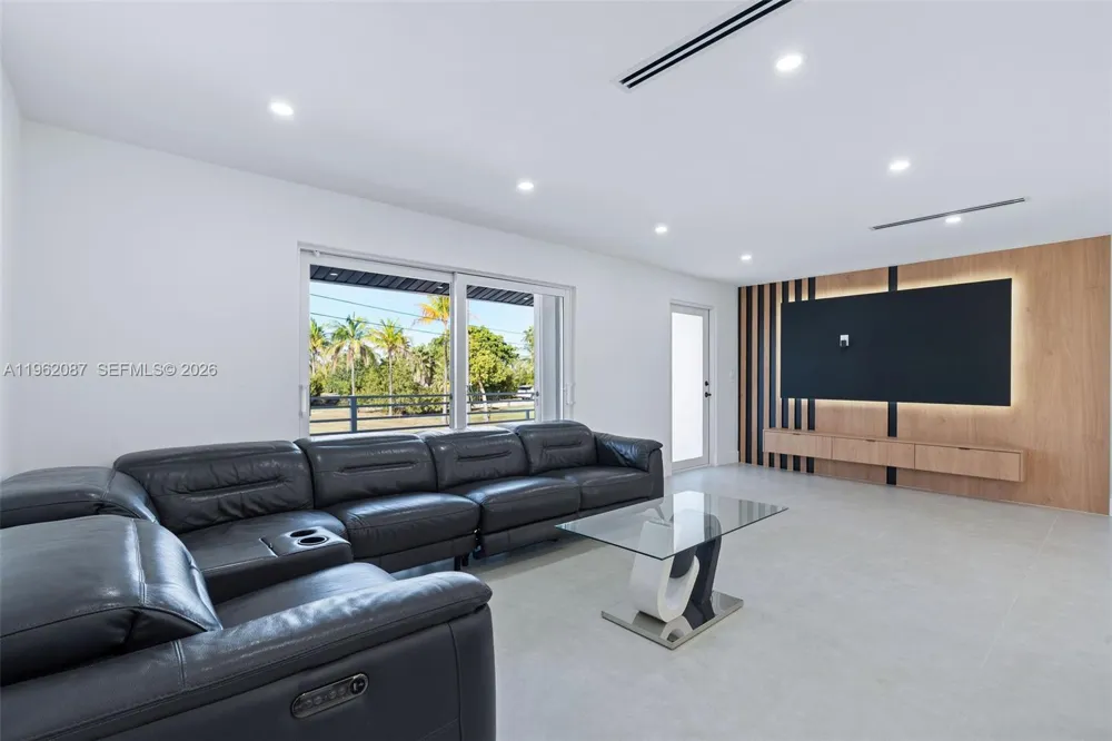 30368 Killdeer Ln Big Pine, FL 33043