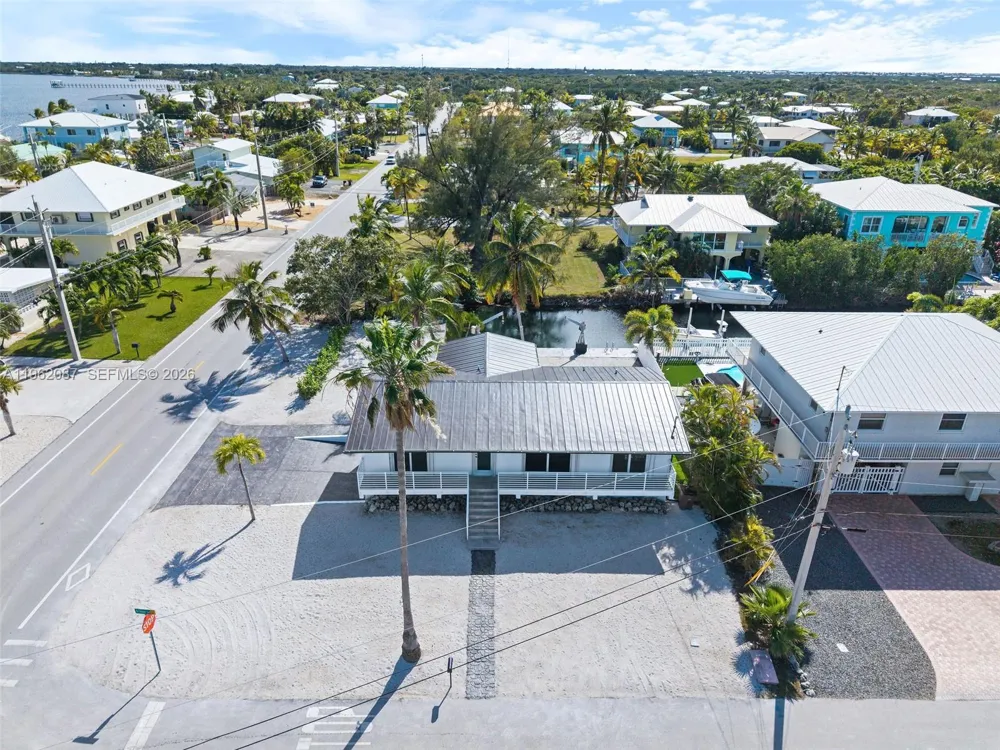 30368 Killdeer Ln Big Pine, FL 33043