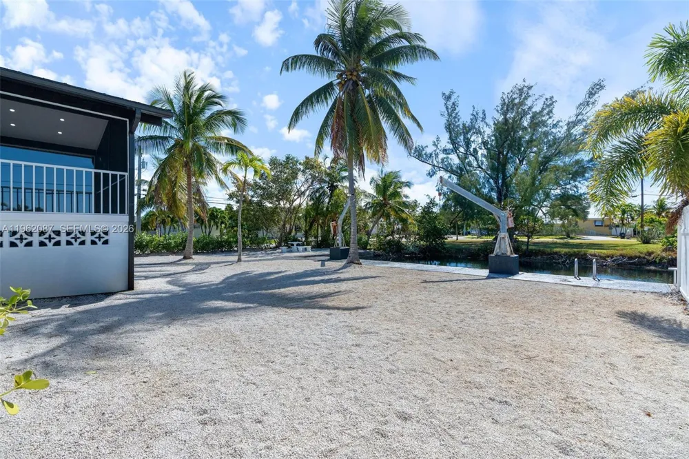 30368 Killdeer Ln Big Pine, FL 33043
