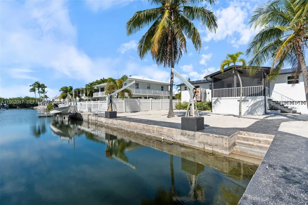 30368 Killdeer Ln Big Pine, FL 33043