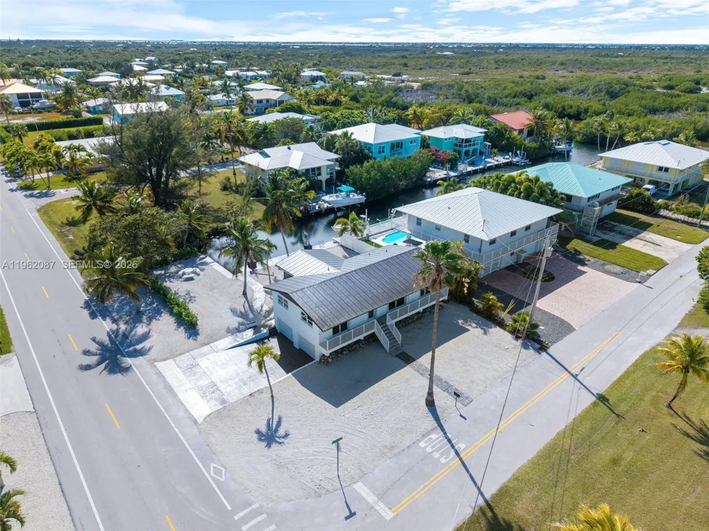 30368 Killdeer Ln Big Pine, FL 33043