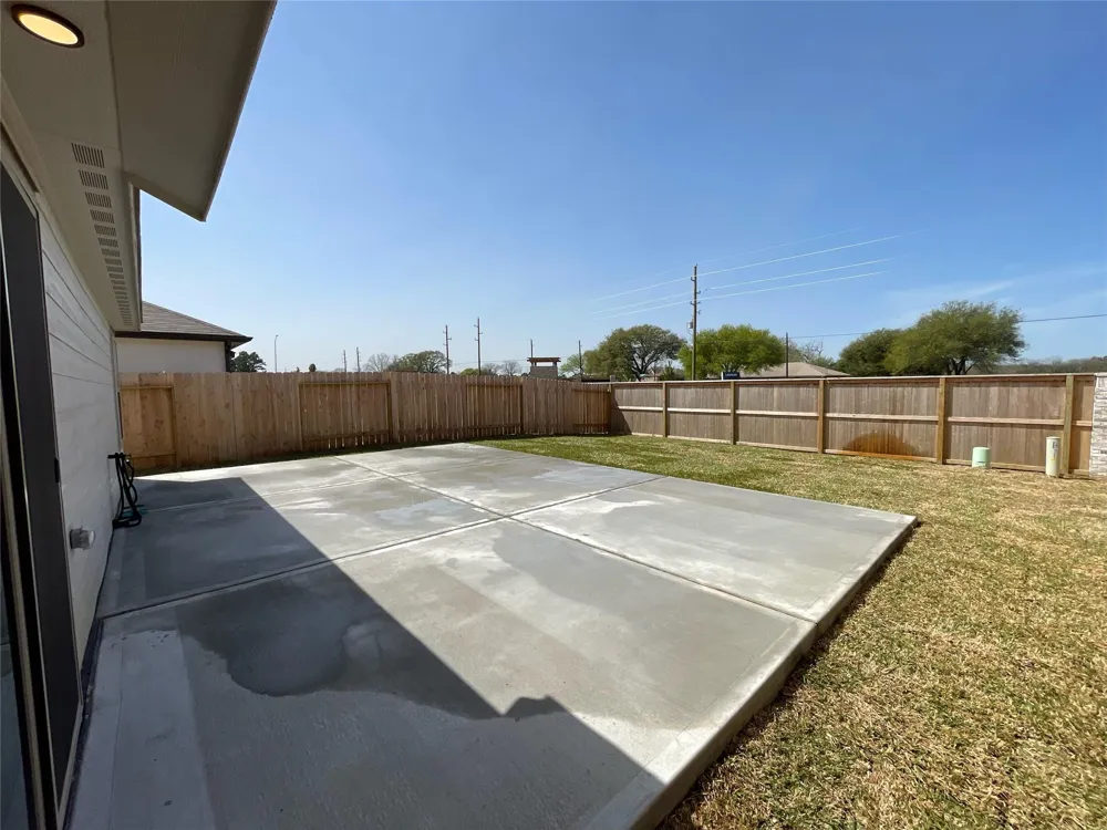 21611 Dessert Lilly Road Waller, TX 77484